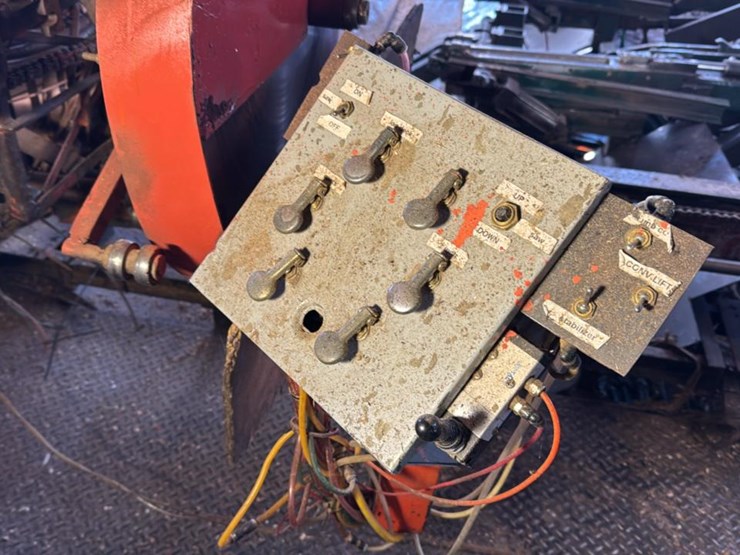 custom-built-image-16