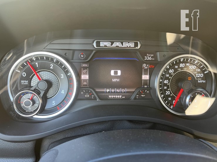 ram-2500-laramie-image-10