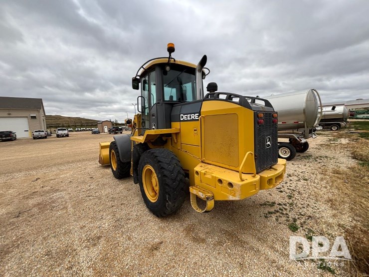 2007-deere-444j-image-8