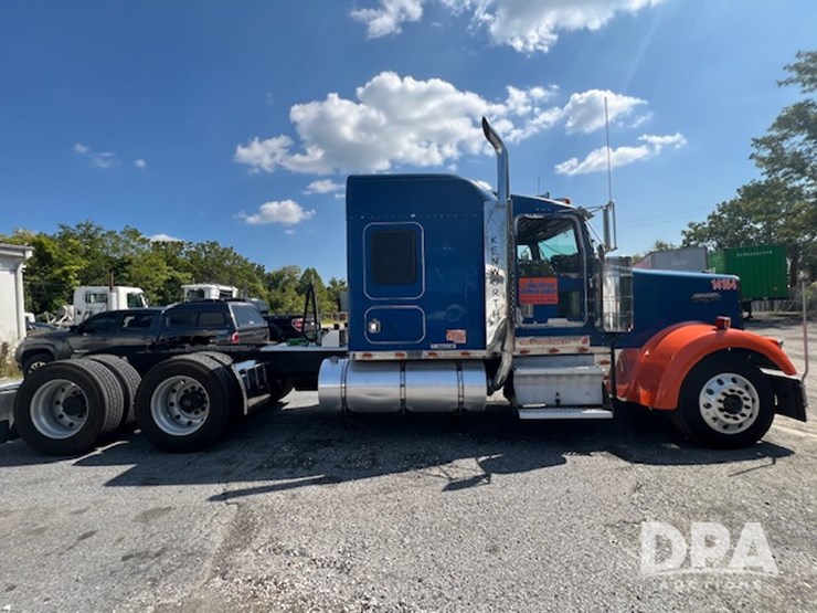 2000-kenworth-w900-image-3