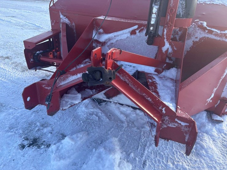 snowblower,-8’,-3pt,-540-pto,-hyd-spout,-(spout-cable-needs-work)-image-7
