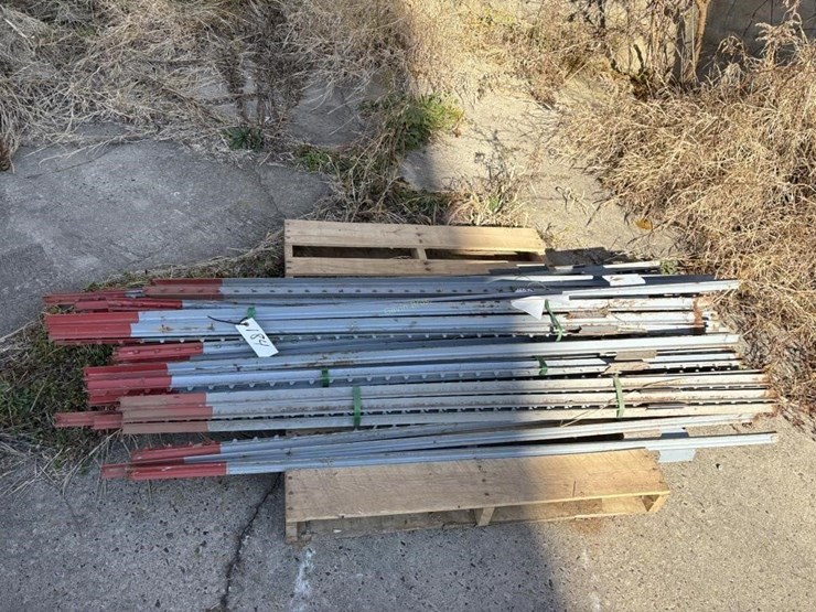 new-fence-posts-image-1