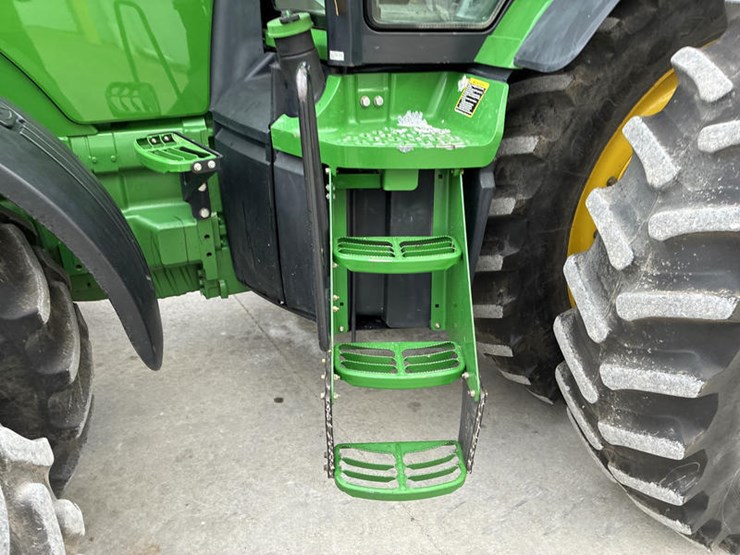 john-deere-8335r-image-35