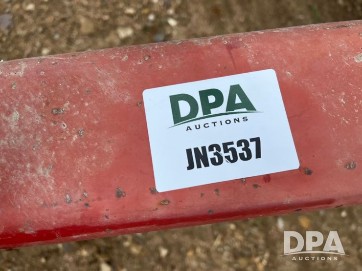 case-ih-2800-image-18