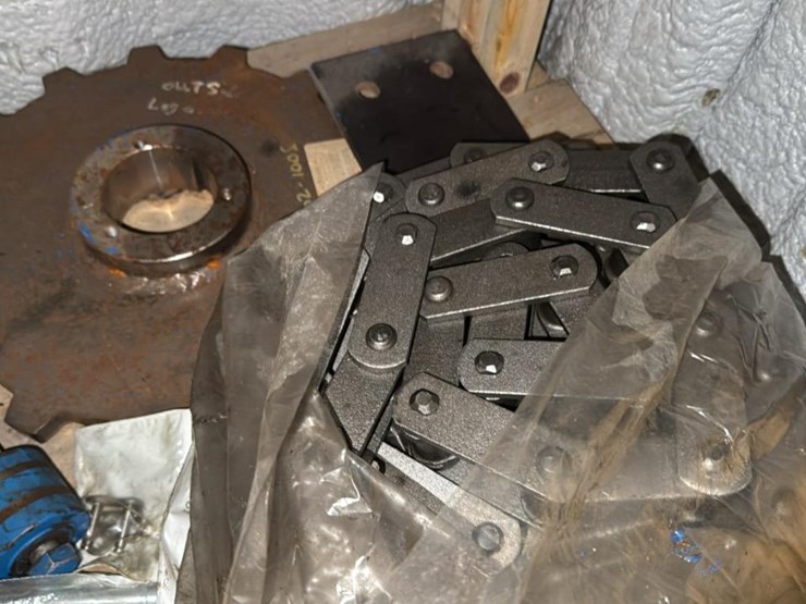 #170-•-contents-of-shelf-four*-image-9