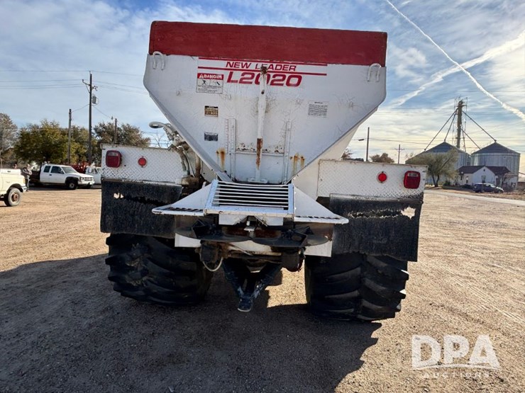 1981-new-leader-l2020-image-6