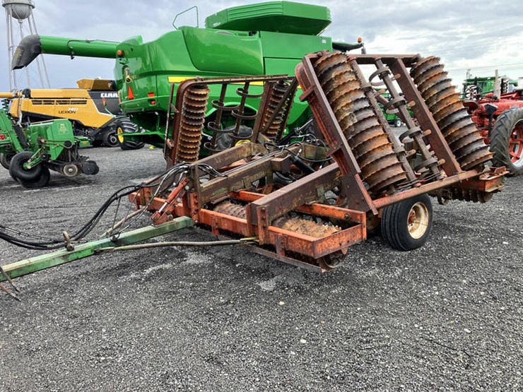 #80000-•-brillion-21'-cult-mulcher-solid-roller-image-12