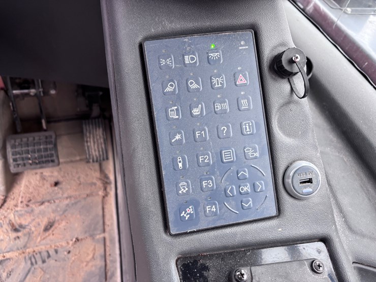 2023-doosan-da30-image-26