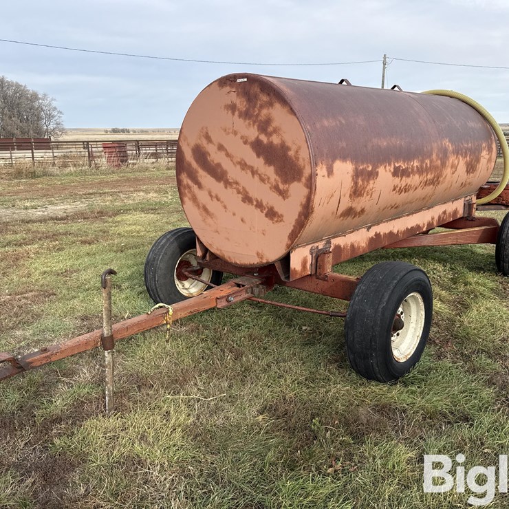 Firestone Electric Wheel Co 1,050 Gal Steel Water Tank Trailer