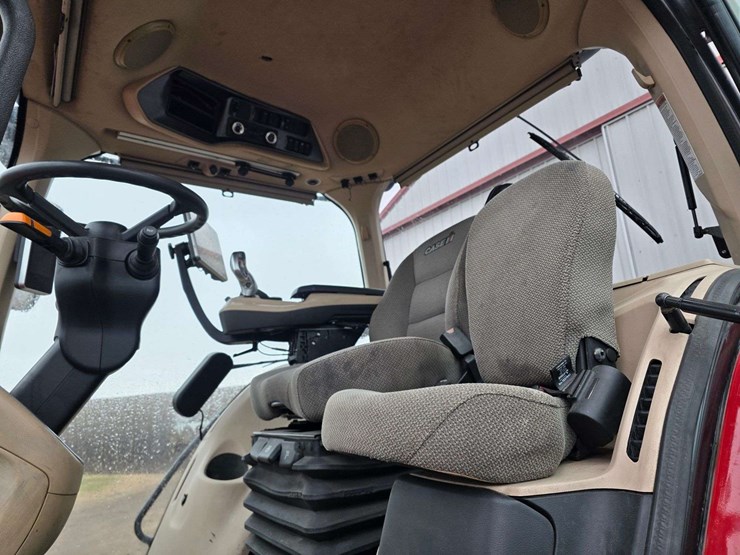 2020-magnum-250-image-40