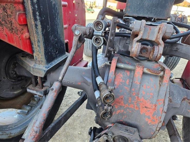 massey-ferguson-240-image-49