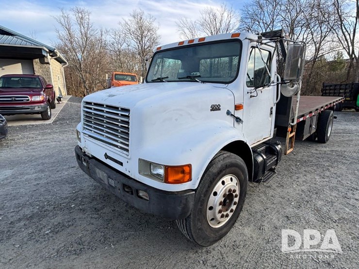 international-4700-image-16