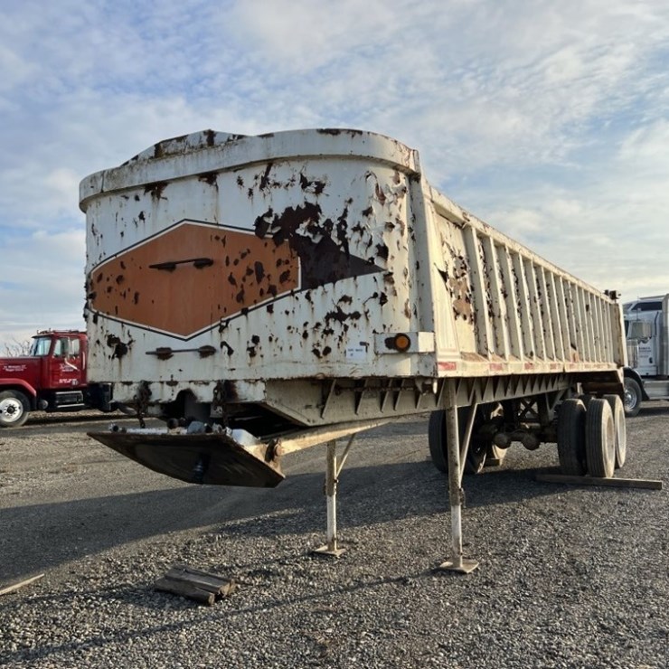 1982 LUFKIN END DUMP