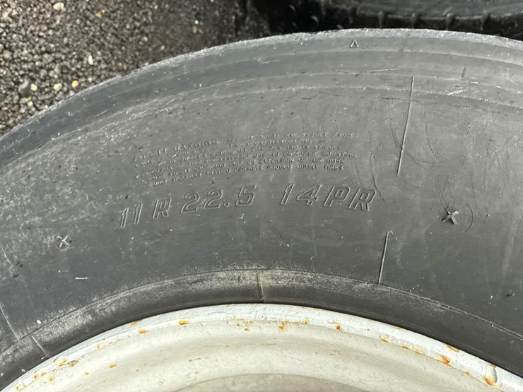 case-ih-8100-image-29