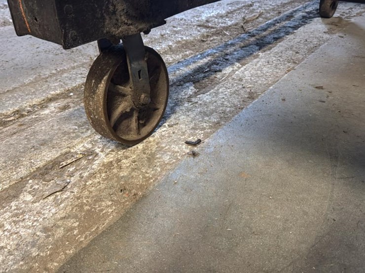 #114-•-stacking-racks-image-4