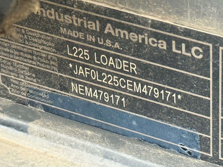 new-holland-l225-image-20