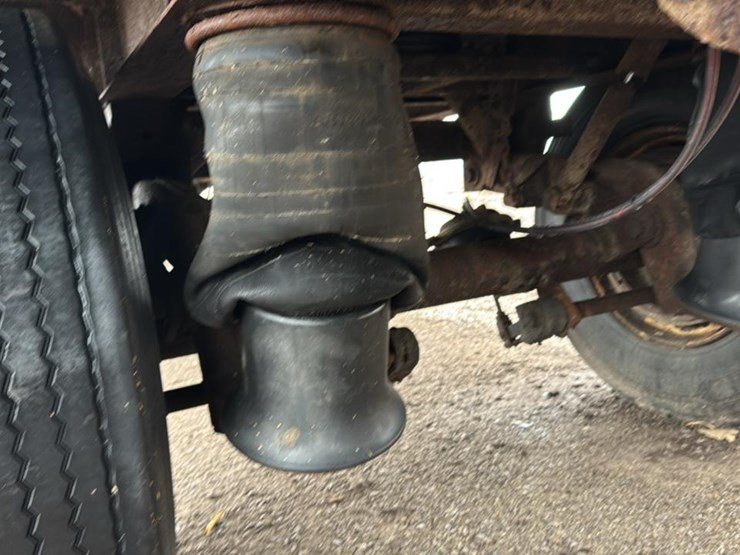 #126-•-chip-trailer-image-9