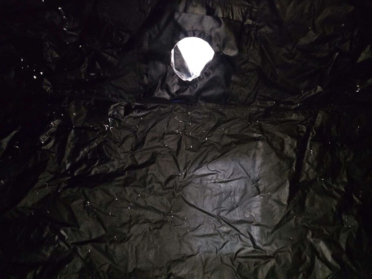 like-a-mankato-portable-fish-house,-4’-x-6’,-1-fishing-and-1-spear-hole-with-furnace-vent-image-16