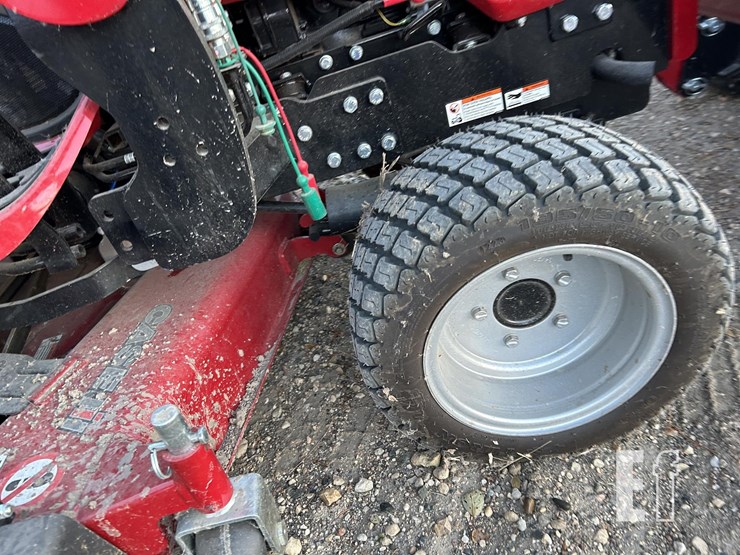 2023-case-ih-farmall-25sc-image-32