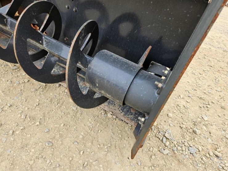 #3048-•-bobcat-sb-200-78"-2-stage-snow-blower-image-26