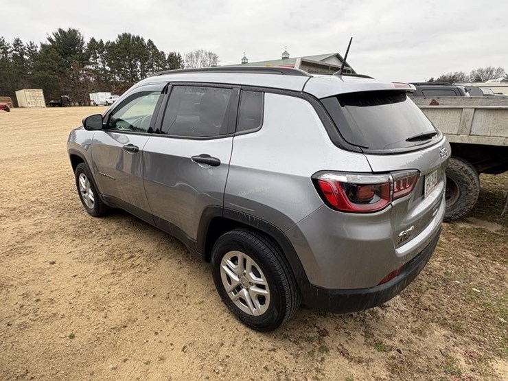 jeep-compass-sport-image-7