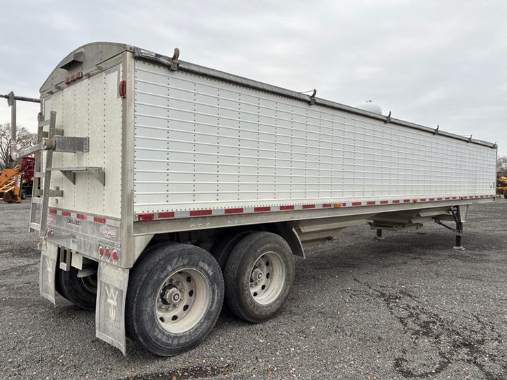 wilson-hopper-bottom-image-9