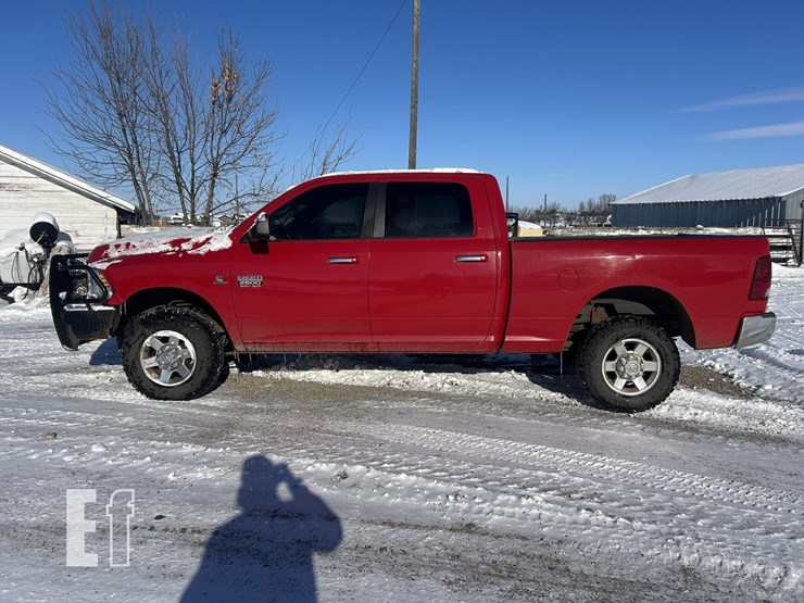 2012-ram-2500-big-horn-image-12