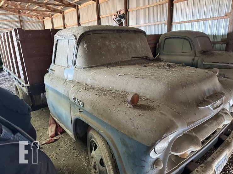 late-50's-chevrolet-6400-image-2