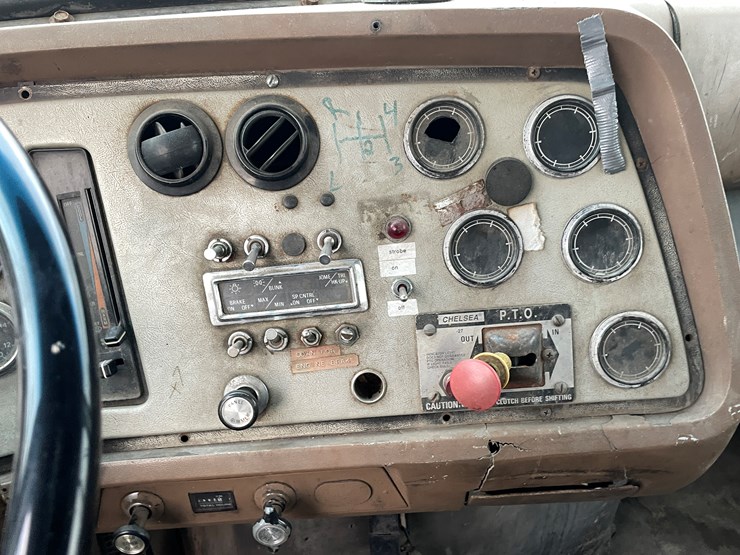 #1134-•-1993-ford-sheetrock-boom-truck-(has-mn-title)-image-51