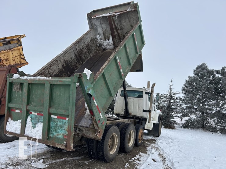 1997-ford-lt8000-image-6