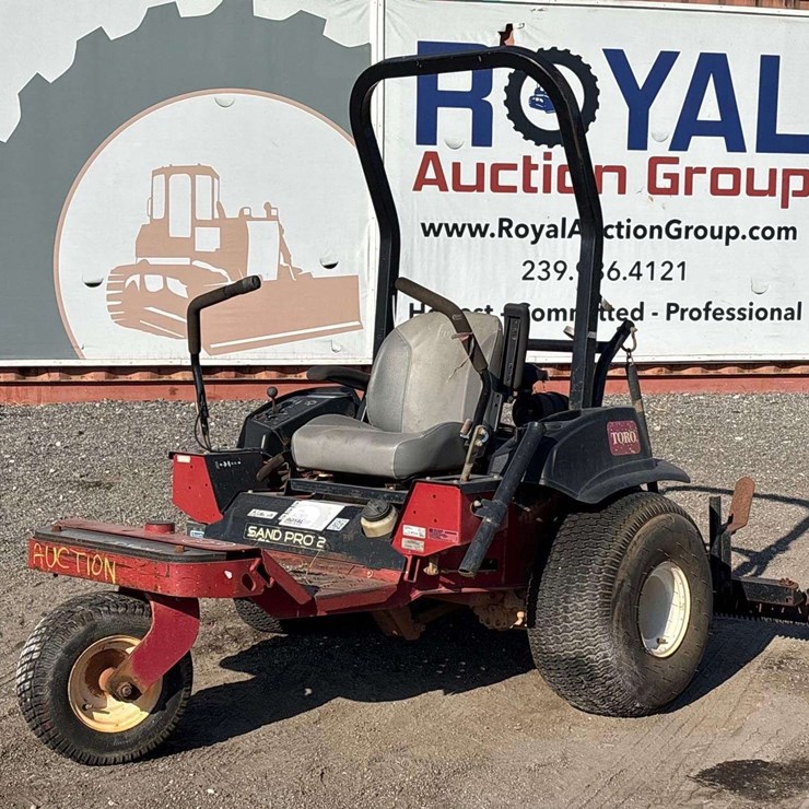 2014 Toro Sand Pro Bunker Rake