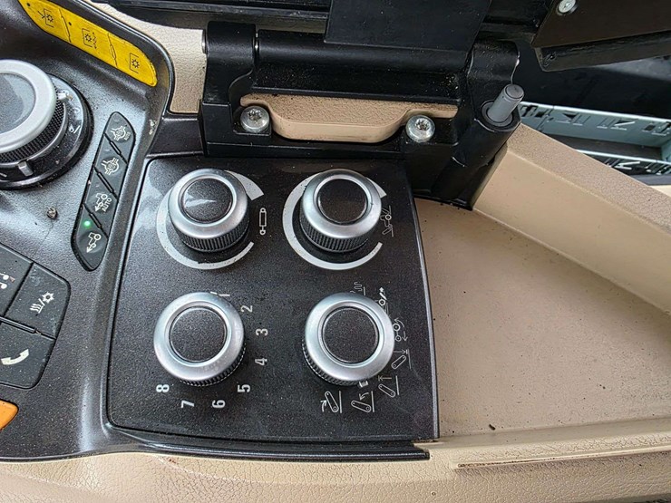 2020-magnum-250-image-61