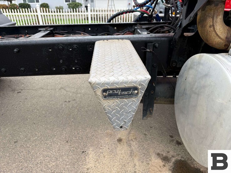 2004-kenworth-t800-image-51