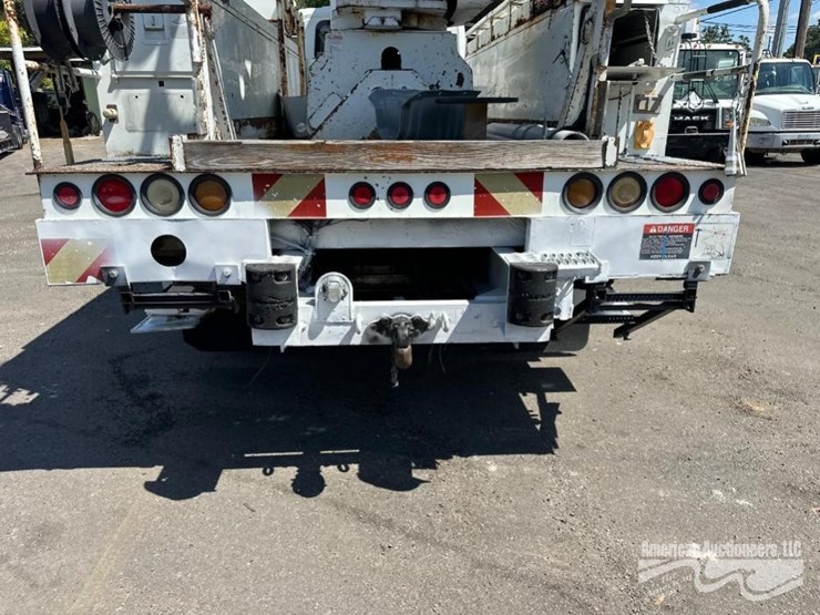 2007-international-durastar-4300-image-6