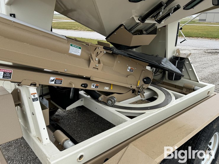 2024-unverferth-3755xl-image-15