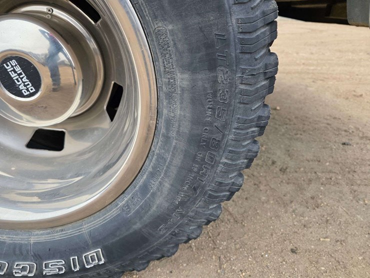 2005-dodge-ram-3500-image-48