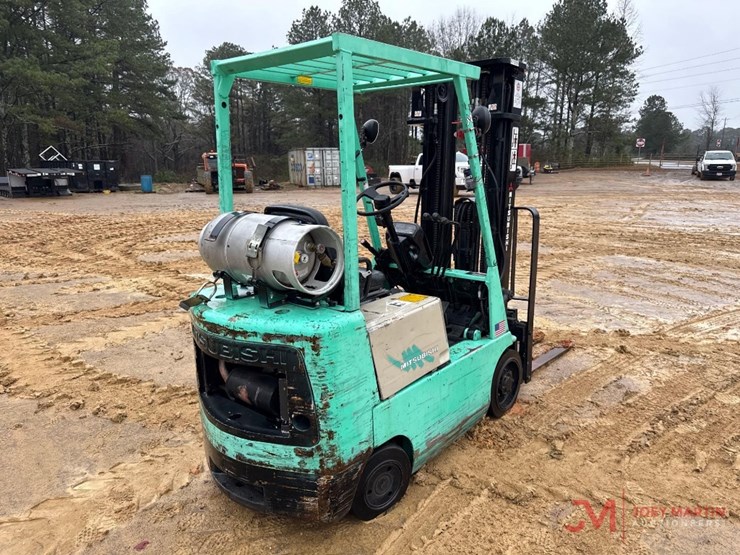 mitsubishi-fgc18-straight-mast-forklift-image-2