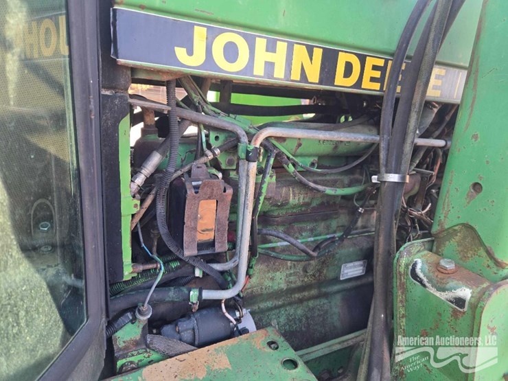 john-deere-3155-image-17