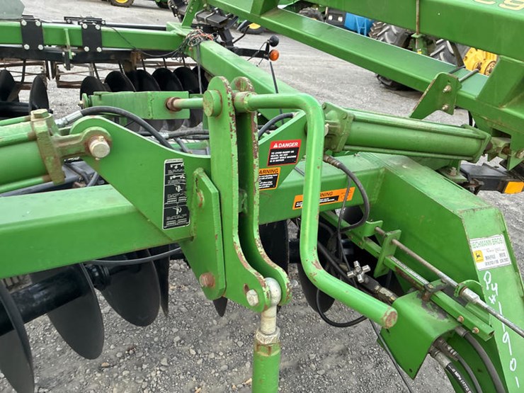john-deere-630-image-8