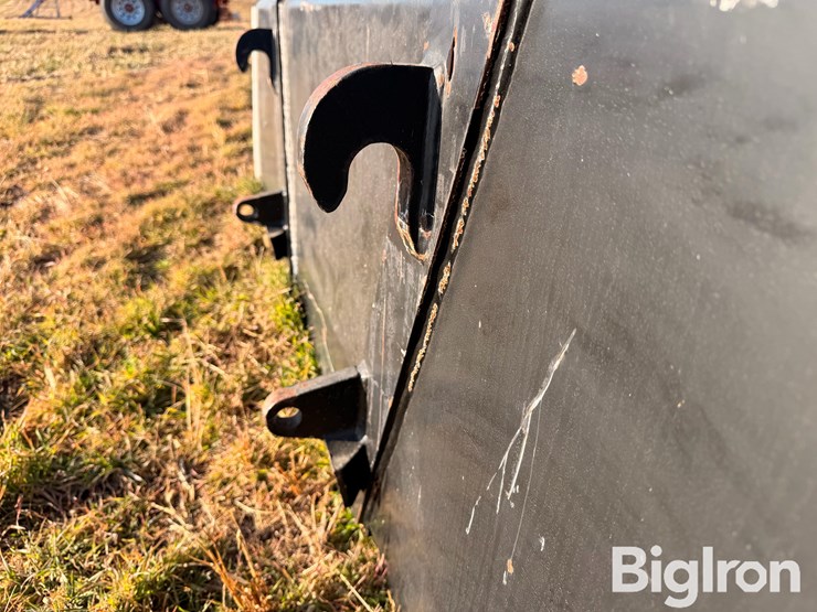 2021-hla-mbhv108ao600-bucket-attachment-image-6