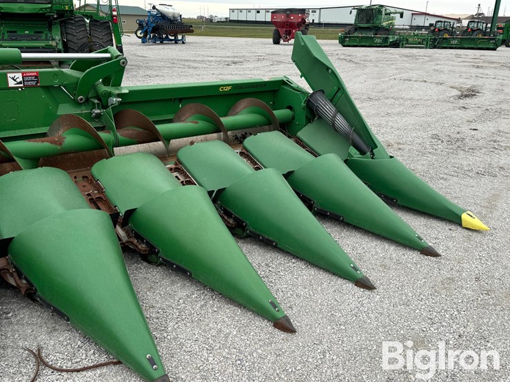 john-deere-c12f-image-9