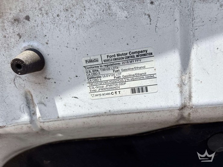 2018-ford-f-150-4x4-crew-cab-pickup-truck-image-9