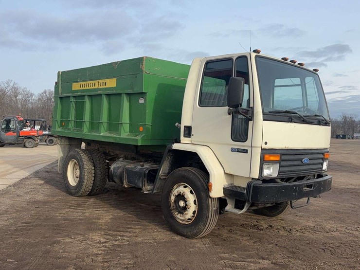 1989-ford-cf8000-image-2