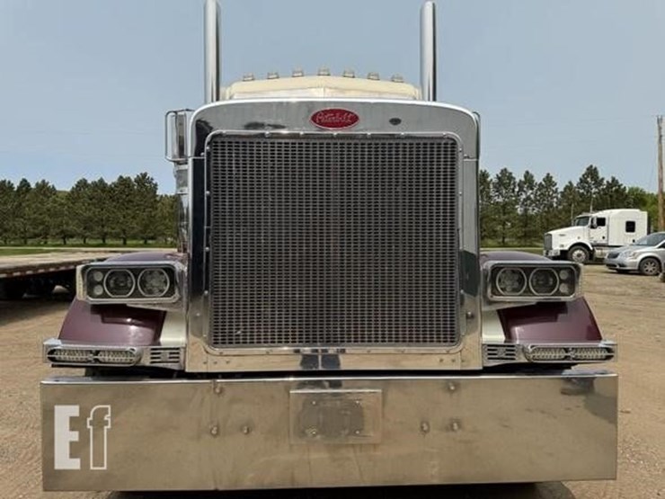 2002-peterbilt-379-image-18