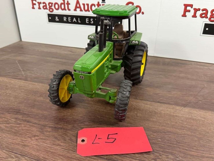 john-deere-4455-image-5