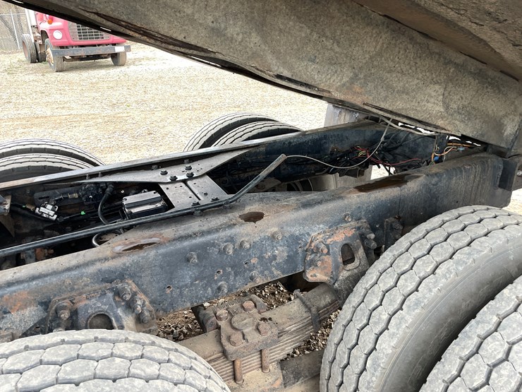 #1126-•-1999-sterling-dump-truck-(has-mn-title)-image-49