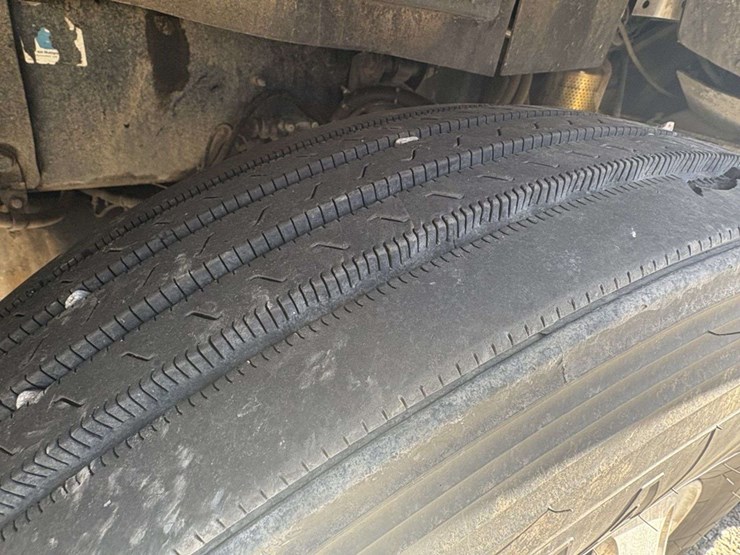 2007-kenworth-t600-image-14