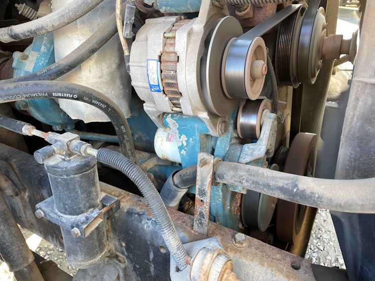 international-4700-image-45