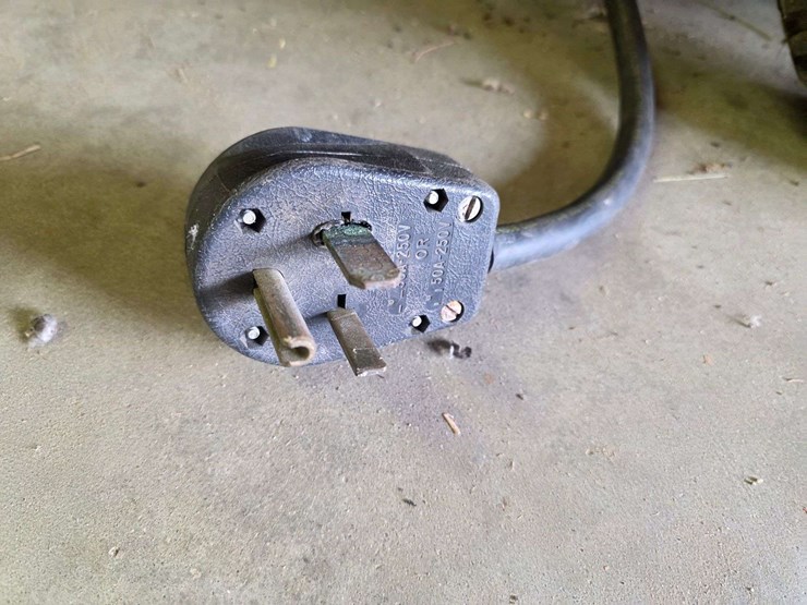 r+d-fountain-industries-co-hot-water-pressure-washer,-220v-with-cord,-hose-and-wand,-up-to-180-degre-image-14