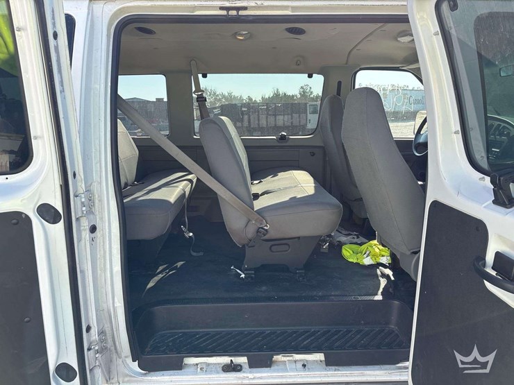 2007-ford-e350-image-18